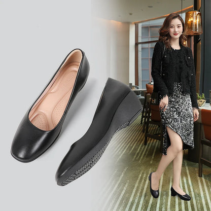 GKTINOO Genuine Leather Women's Work Shoes Pumps Thick Heels Round Head Shoes Soft Sole Professional Non-slip Hotel Work Shoes