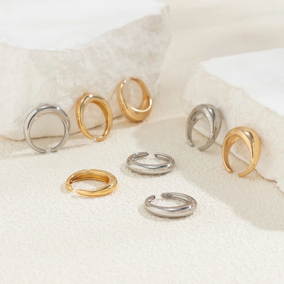 8 Pcs Chunky Open Smooth Surface Rings Set for Women Trendy Gold Color and Silver