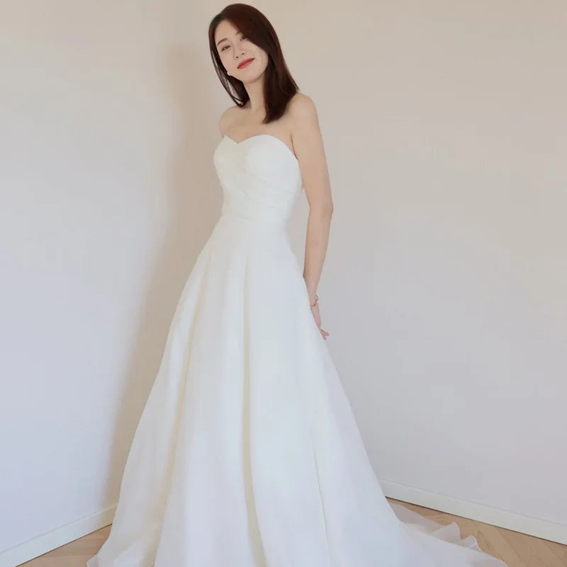 White Bridesmaid Dresses: Wedding Dress Elegant A-line Sleeveless