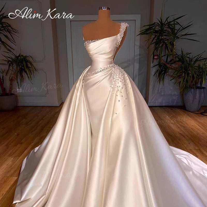 White Bridesmaid Dresses: Wedding Dresses for women Pearls Mermaid Detachable