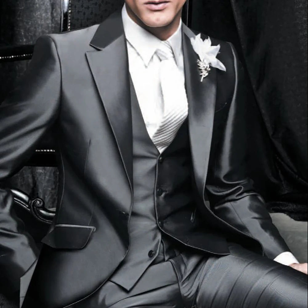 Beach Wedding Outfit Men: Groom Tuxedo Navy Blue Peak Lapel Wedding/Prom