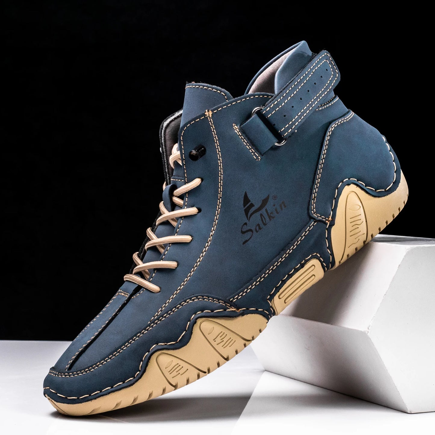 New 2025 Handmade Men Boots Design Sneakers Man Outdoor Casual Leather Men Shoes Ankle Boots Fall Breathable Hot Sale