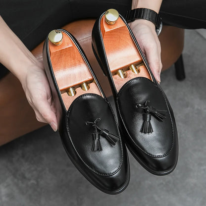 Fashion Tassel Formal Shoes Black Business Boos Shoes Men Italy Luxury Moccasins Prom Dress Shoes Men Casual Loafers Party Flats