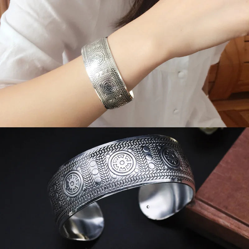 Meetvii New Retro Cuff Bracelets Tibetan Silver Metal Carving Sea Turtle Lotus Elephant Flower Bangles Vintage Gypsy Jewelry