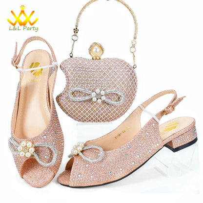 2024 New Design Italian Ladies Shoes Matching Hang Bag to Match Low Heels with Shinning Crystal for Wedding in Dark Blue Color