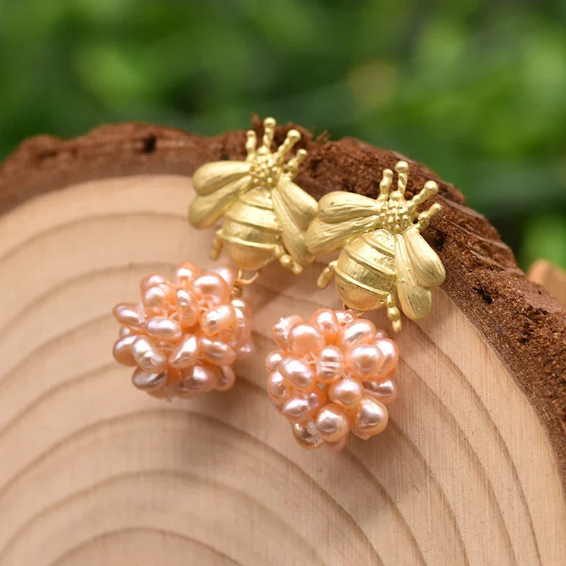 Bee And  With Natural Pearls Pearl Earrings 18K Gold Plated Jewelry Korean Designer Jewelry Earrings Gifts For Girlfriend