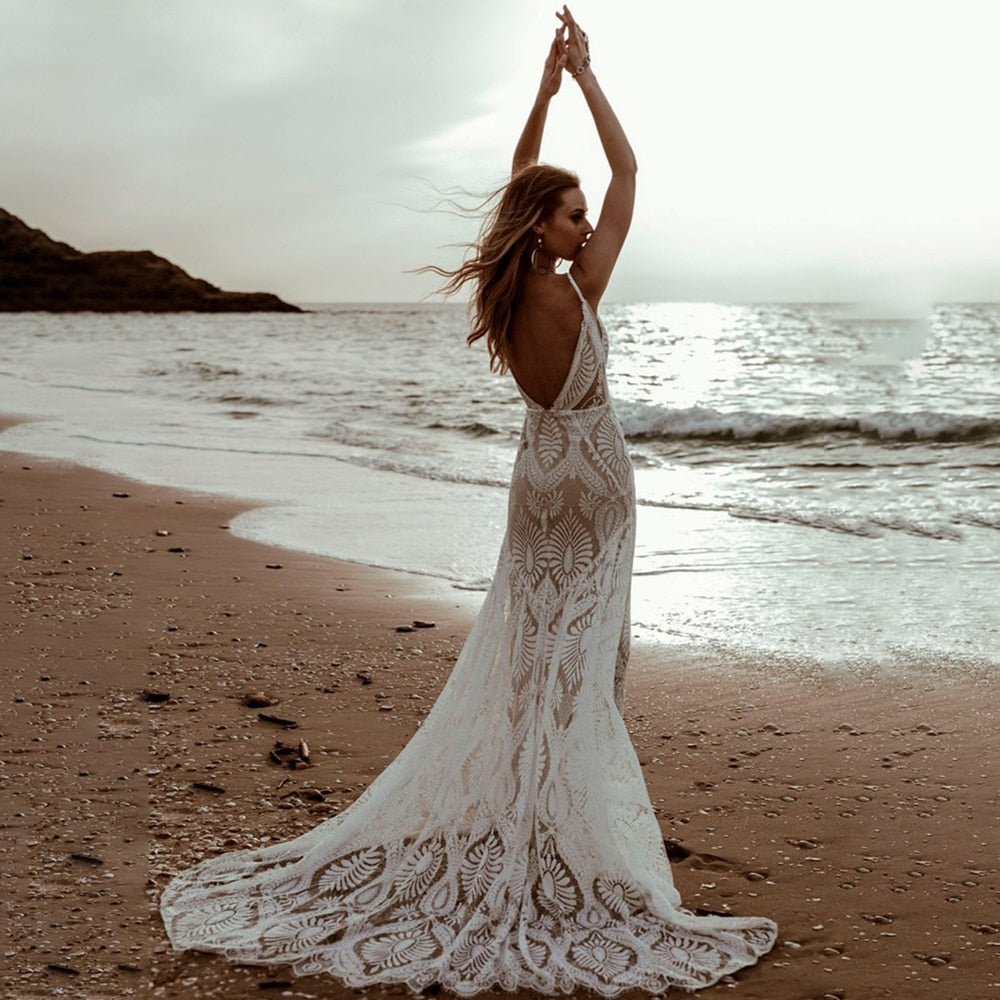 White Bridesmaid Dresses: V Neck Mermaid Wedding Dresses Spaghetti Straps Sleeveless