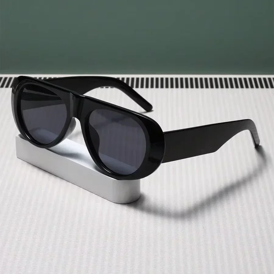 Vintage Oversized Oval Sunglasses Women Men New Fashion Wide Leg Leopard Red Gradient Sun Glasses Ladies Trendy Sexy Shades