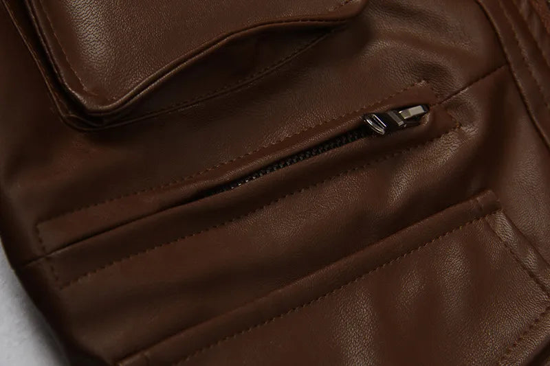 Deepening the crisis of high-end slim-fit Lyon hunting three-dimensional pocket leather