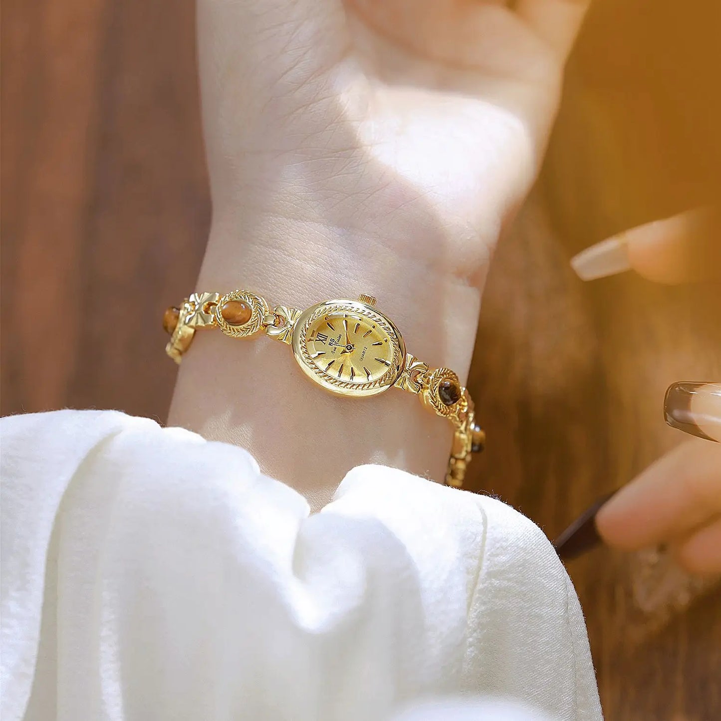 Oval Gold Women Watches Luxury Brand Dress Casual Quartz Small Dial Ladies Wrist Watches Rhinestone Gold Watches for Women 2025