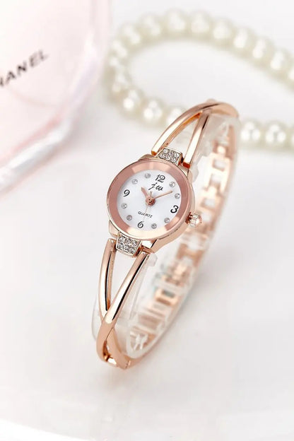 New Trendy Women Bracelet Watch Mujer Relojes Small Dial Quartz Leisure Popular Wristwatch Hour Female Elegant Watches