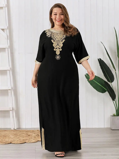 Plus Size Women Muslim Dress Short Sleeves Vintage Rhinestones Embroidered Long Dresses Middle East Arabian Robe Islamic Cloth