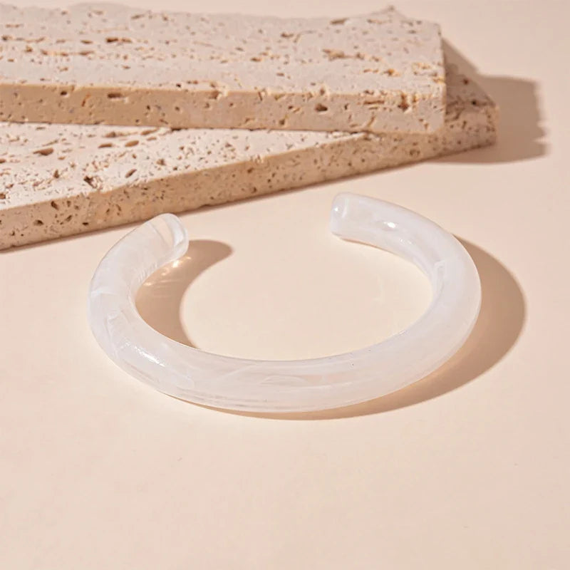 Fashion Unique Irregular Acrylic Cuff Bracelets for Women Simple Texture Multicolor Geometric Open Bangle Female Jewelry