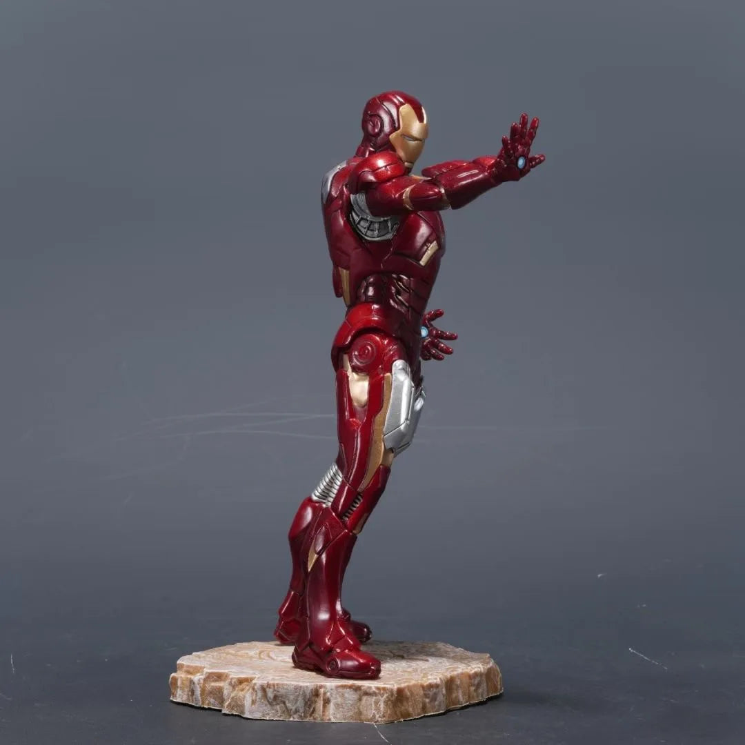 Marvel Anime Movie Statue Collection Iron Man Black Panther Premium Action Figures Desktop Ornament Pvc Toys Boy Surprise Gifts