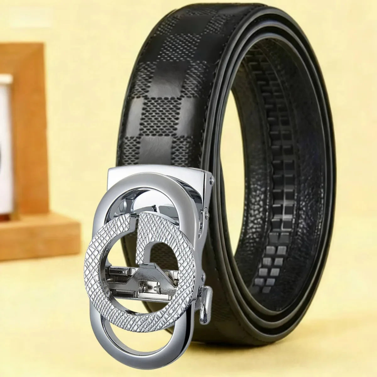 Cross-Border Men's Automatic Buckle Checkered Top Layer Cowhide Belt Business Casual Versatile Letter Waist Belt Wholesale