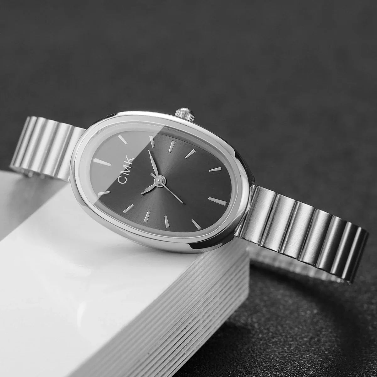 Fashion Oval Dial Women Watches Ultra-thin Strap Analog Quartz Wristwatch Girls Clock Reloj Mujer（Without Box）