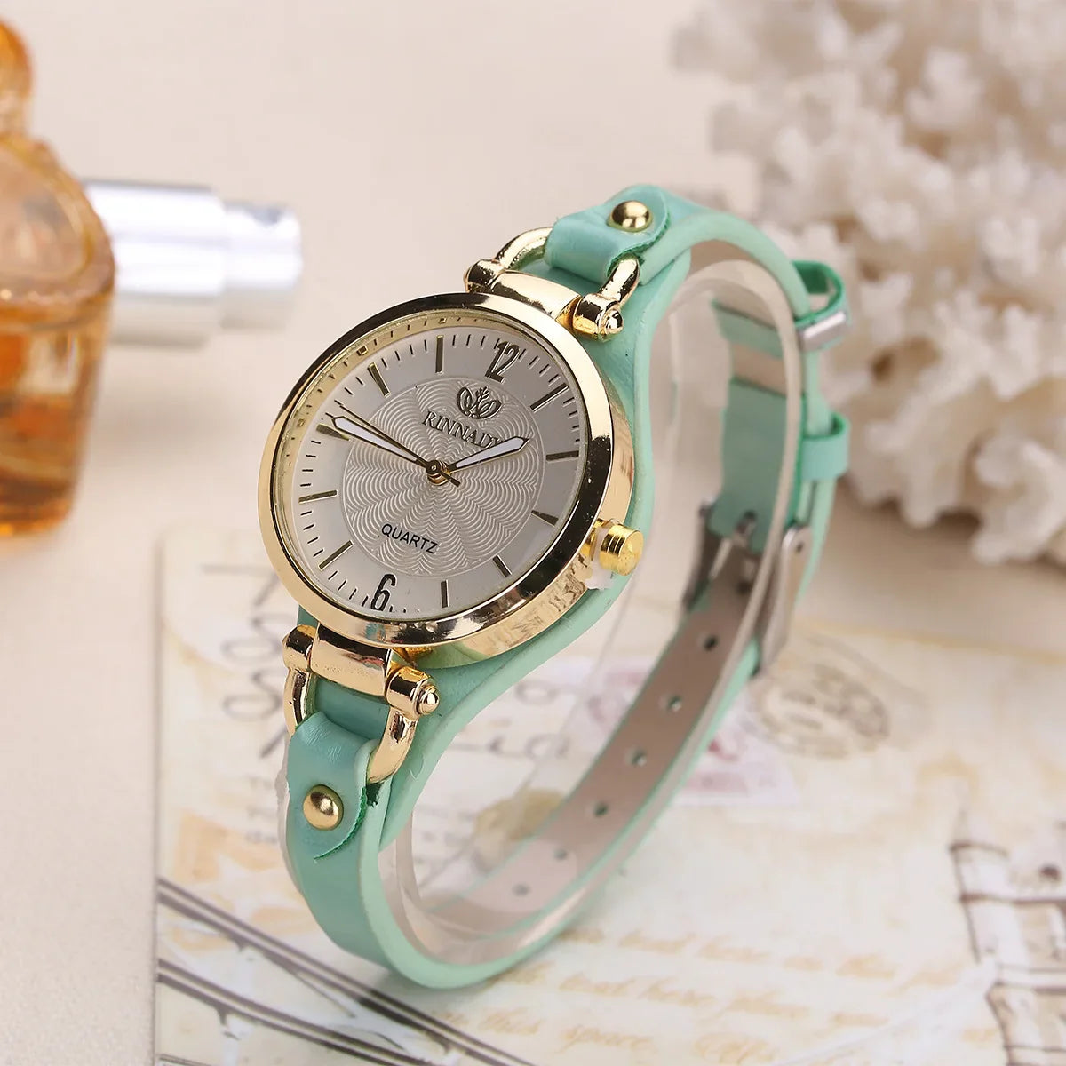 Vintage Ultra-thin Leather Strap Women Quartz Watch Fashion Ladies Wristwatches Clock Gift Reloj Mujer