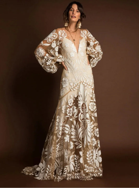 Evening wear Dresses: Long Sleeved Floor-Length Lace Formal Evening Prom Dress