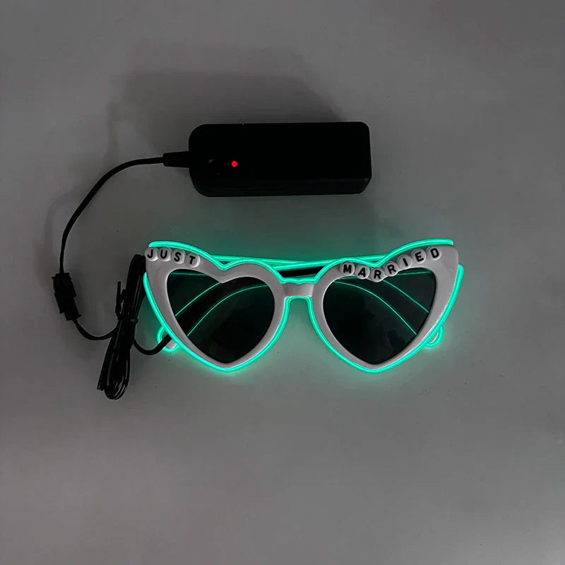 LED Just Married Glasses Wedding Bride To Be Surprise Gift Couple Glasses Souvenirs Glowing Heart Glasses Married Sunglasses
