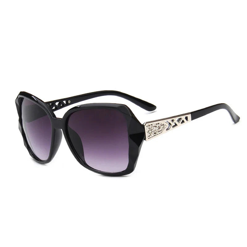 The new 2022 big box polarized sunglasses han edition tide female uv web celebrity sunglasses driving round glasses female