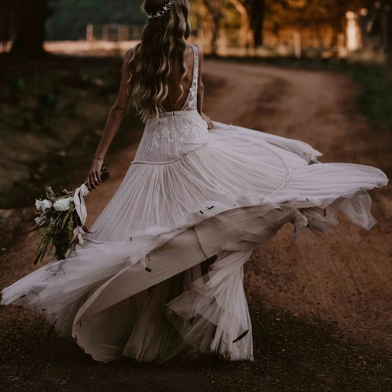 White Bridesmaid Dresses: Wedding Dress Deep V-Neck Open Back Sleeveless
