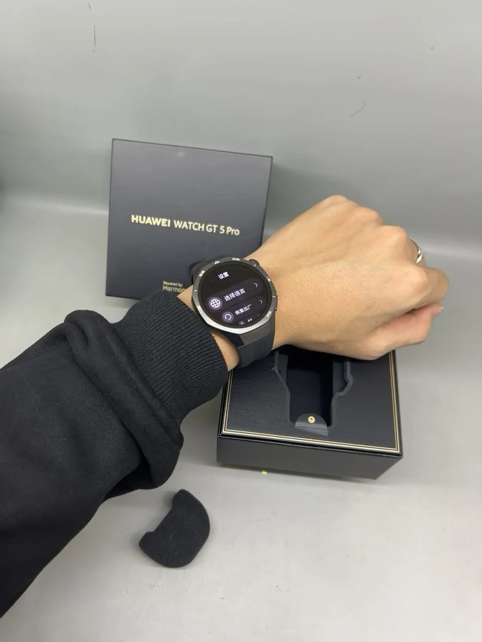 Global Version HUAWEI WATCH GT 5 Pro Ceramic and Titanium Smartwatch Compatible with iOS and Android Up To 14 days Long Battery