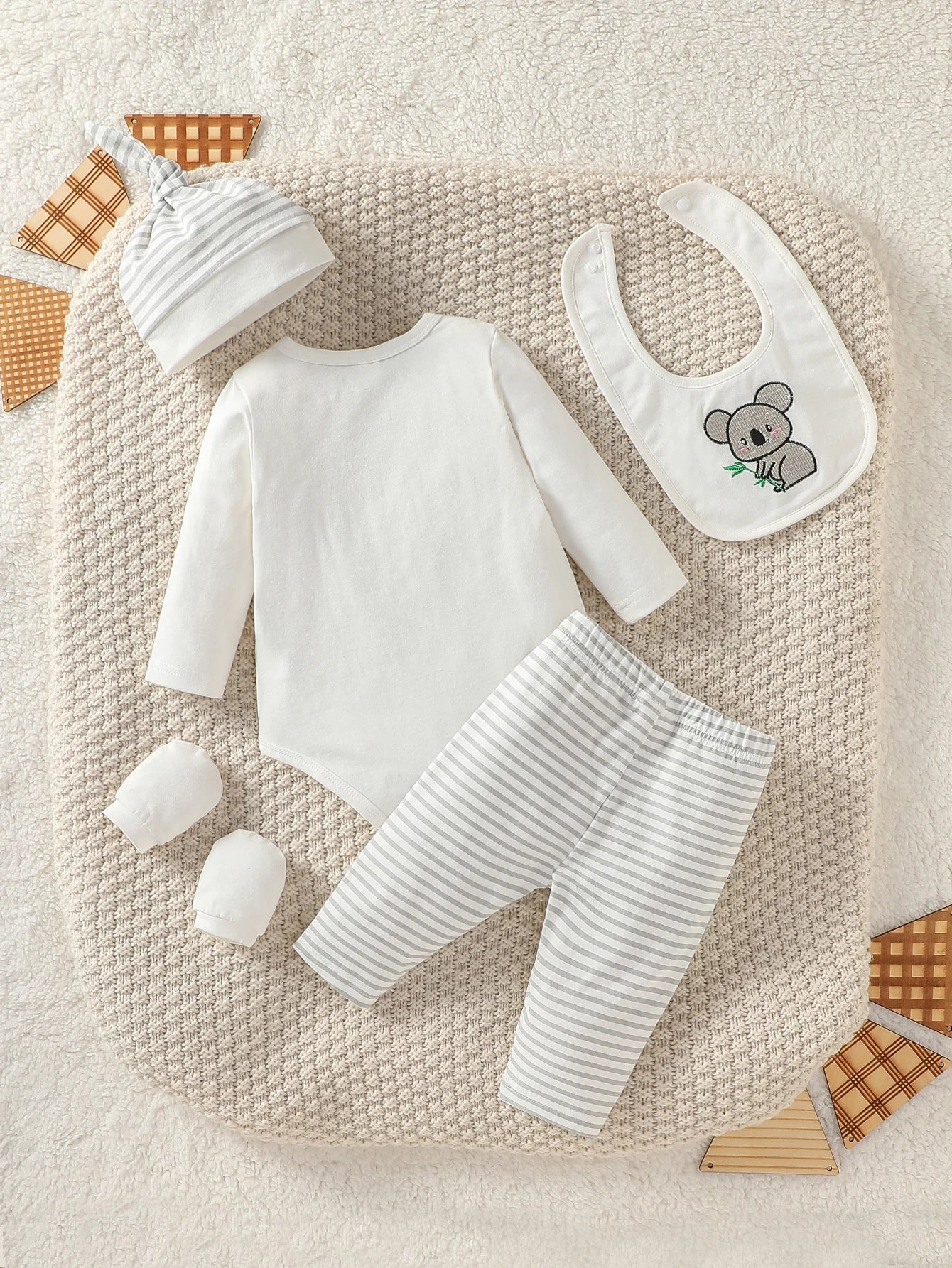 4Pcs Baby Boys Spring/Autumn Long Sleeve Cartoon Elephant Boysuit+ Stripe Trouser For Outfits Chlothing+Hat+Bib+Gloves
