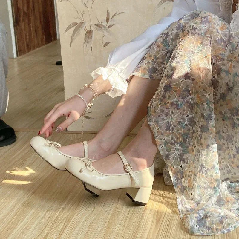 Japanese Cute Women Ballet Shoes Lolita Round Toe Bowtie Mary Jane Shoes College Ladies High Heels Elegant Pumps Wedding Shoes