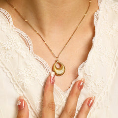 Vintage Hollow Texture Water Drop Pendant Necklace for Women 18k Gold Plated Stainless