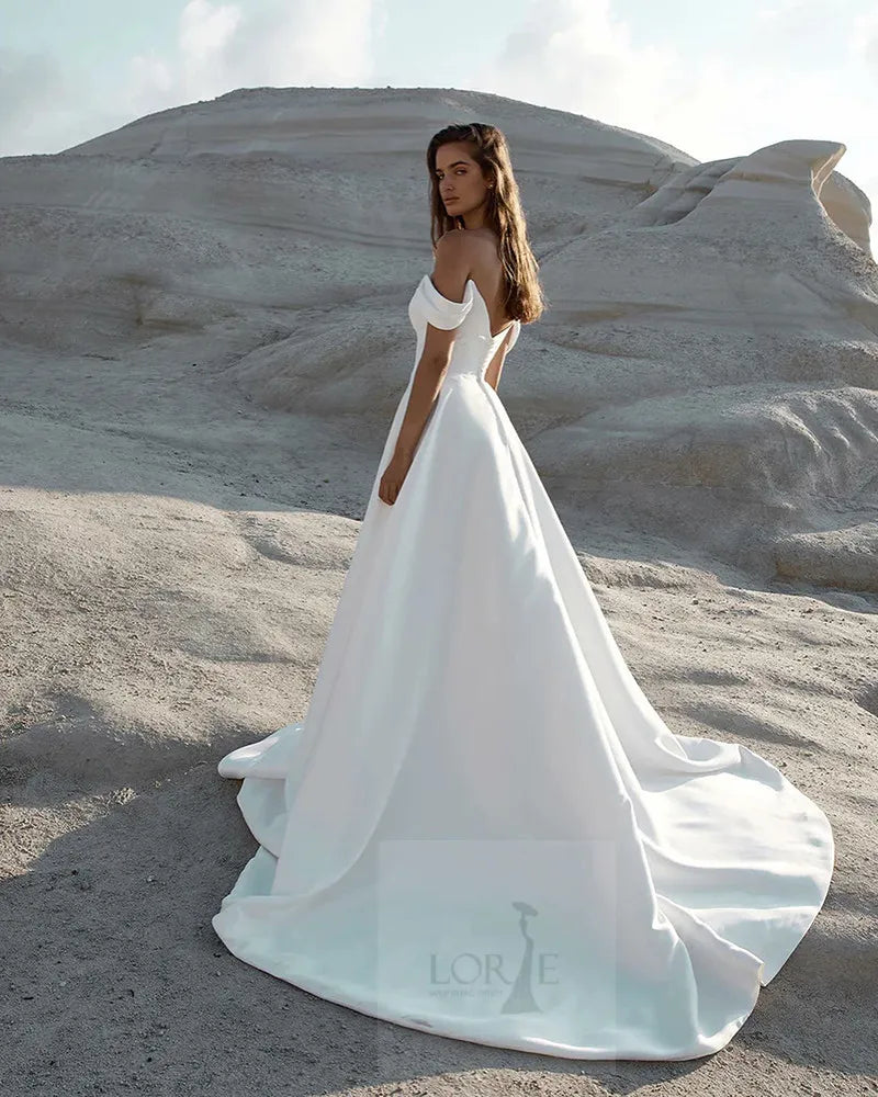 White Bridesmaid Dresses: A Line Wedding Dresses Sleeveless Off The Shoulder