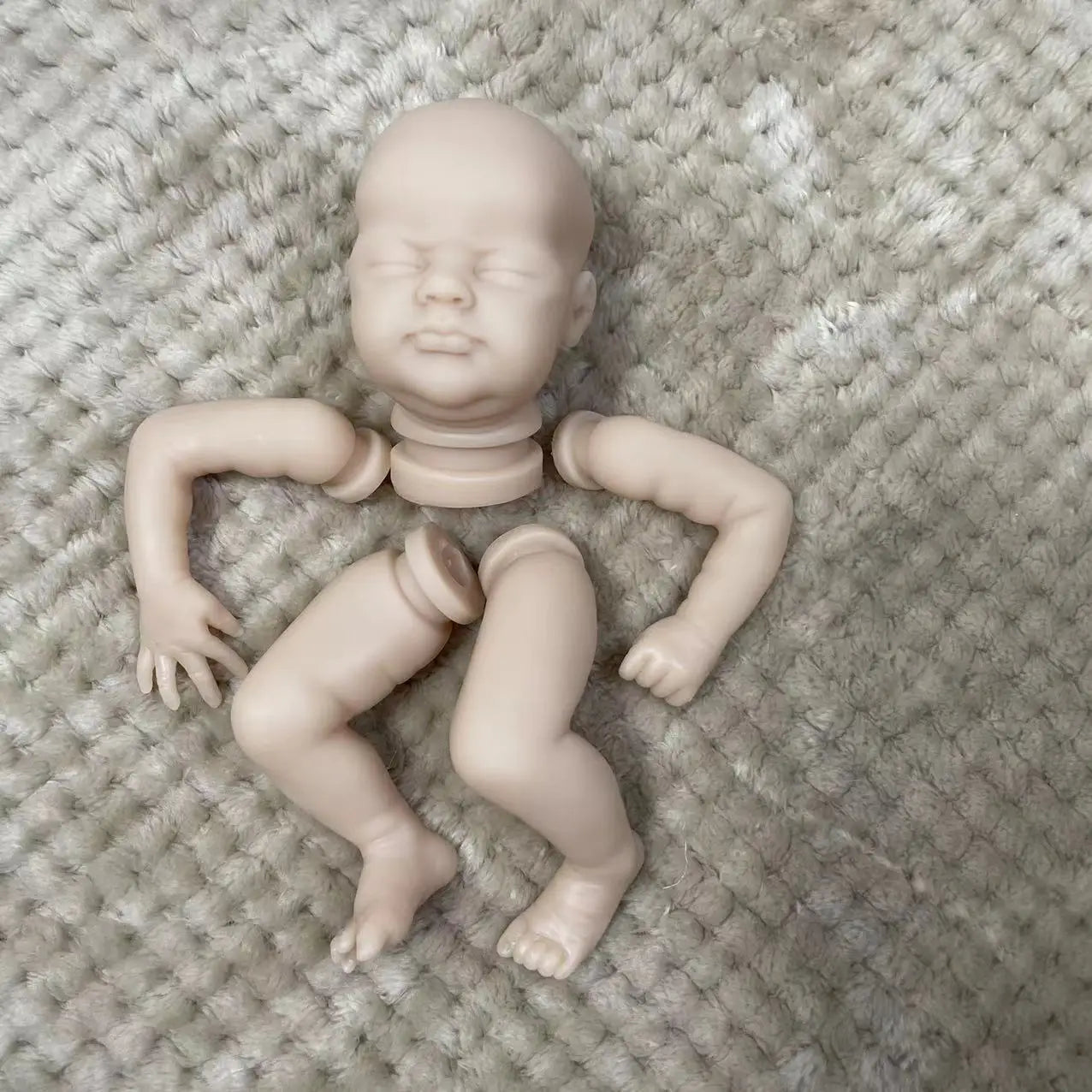 Mini Reborn Kit 9 Inches Reborn Baby Vinyl Doll Kit Wee Mouse Unpainted Unassembled Doll Parts DIY Blank Reborn Doll Kit