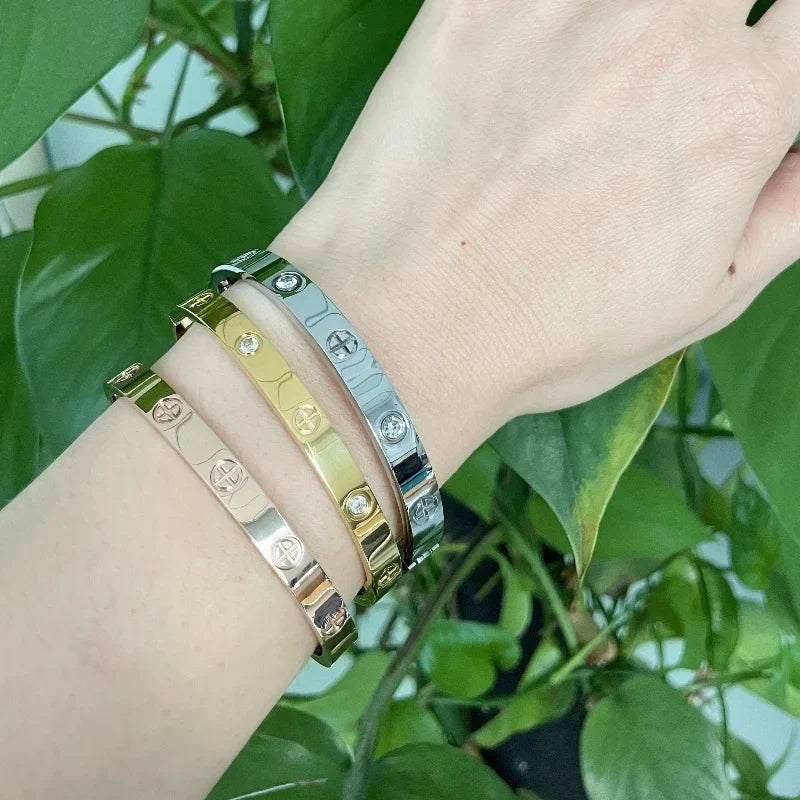 Stainless Steel Couple Bracelet for Women Men Love Cross Zircon Cartierred Bangle Valentine's Day Gift Anniversary Jewelry