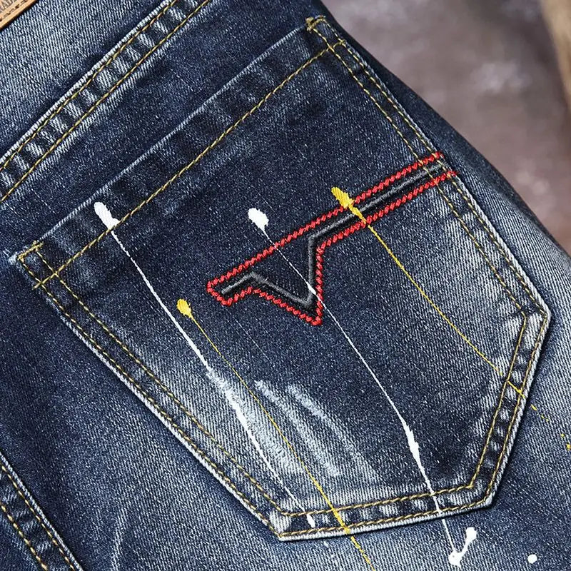 2025 Summer New Fashion Men's Graffiti Ripped Short Jeans Casual Slim Big Hole Retro Style Denim Shorts Male Brand Clothes