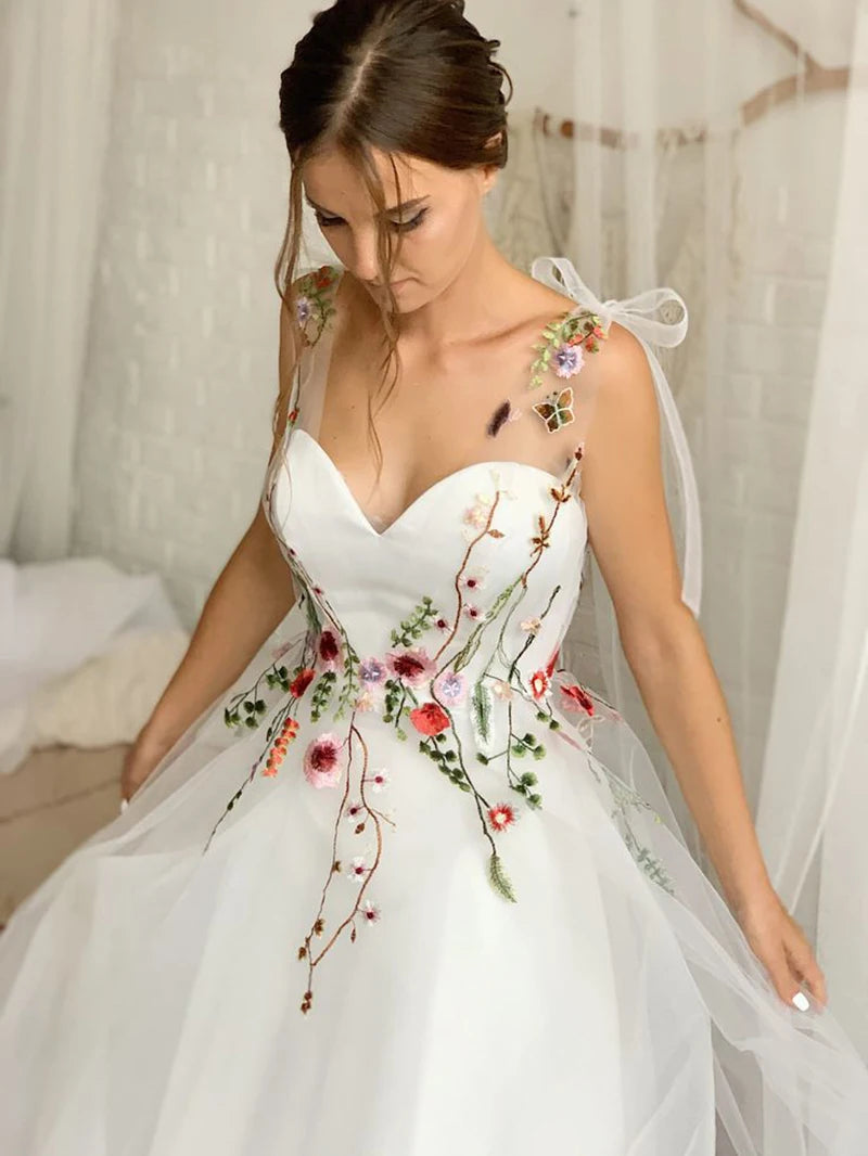 White Bridesmaid Dresses: Wedding Dresses Backless Bridal Gown Lace Up Fairy