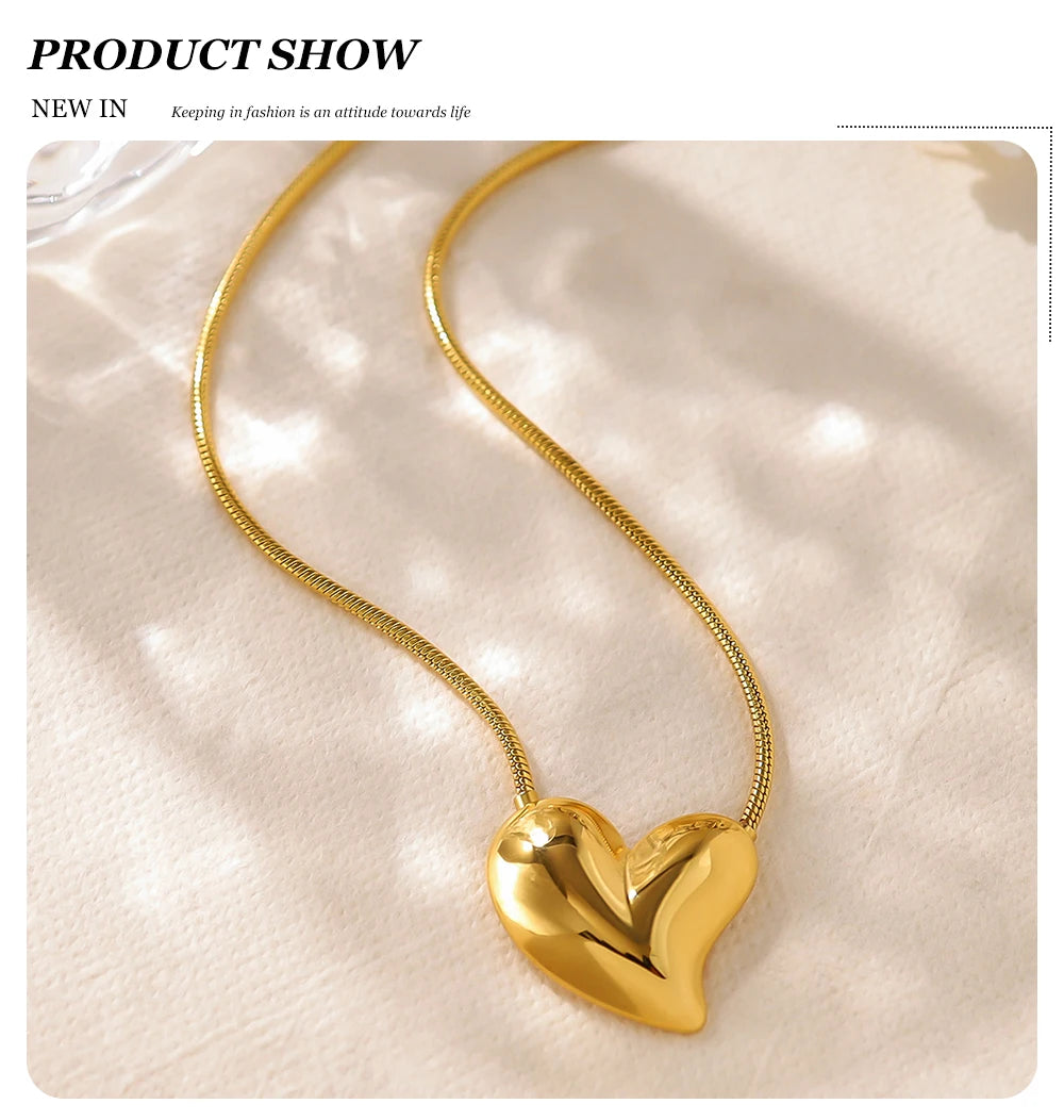 Stainless Steel Heart Pendant Necklace for Women Vintage Snake Chains Chic 18K Gold