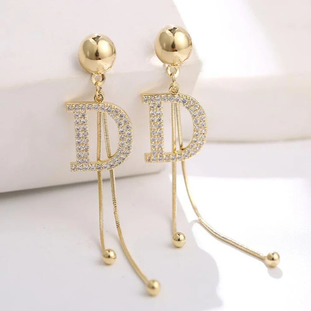 Exquisite Luxury Gold Color Letter D Long Drop Dangle Earrings for Women Charm Fashion Zircon Korea Earring Bride Jewelry Gift