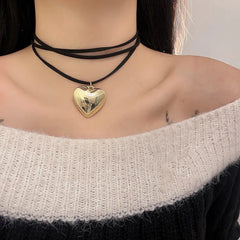 Goth Black Velvet Big Heart Pendant Choker Necklace for Women Elegant Weave