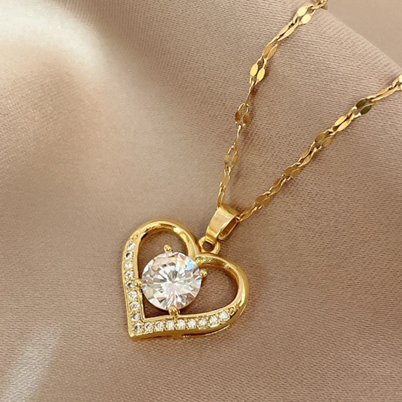 Artificial Gems Heart Pendant Necklace for women Golden Stainless Steel Lips