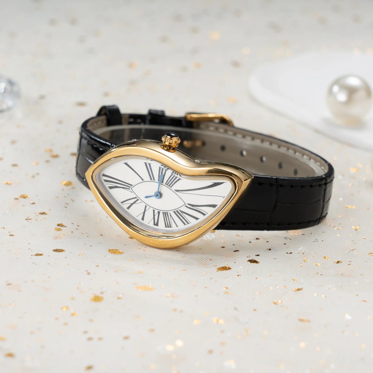 Medieval alien watches melt and twist y2k alien ladies and men Leather strap fashion advanced ins niche design quartz watch