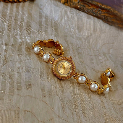 1 Piece of Gold French Fashion and Elegant Women's Pearl Strap Women's Quartz Watch Palace Retro Bohemian Style 30m Waterproof Round Women's Quartz Watch, Suitable for Daily Wear, Vacation Party and Other Occasions