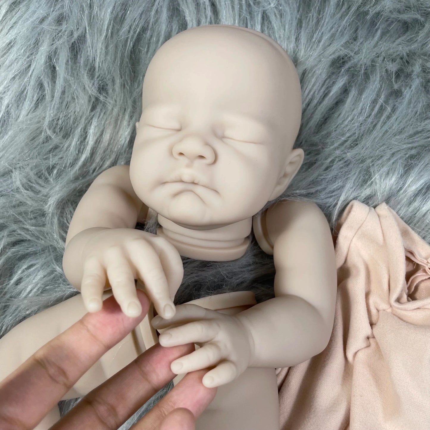 MRB 20Inch August Reborn Vinyl Doll Kit Unpainted Blank Doll Parts Lifelike Mold With Full Arms and Legs Cloth Body Included