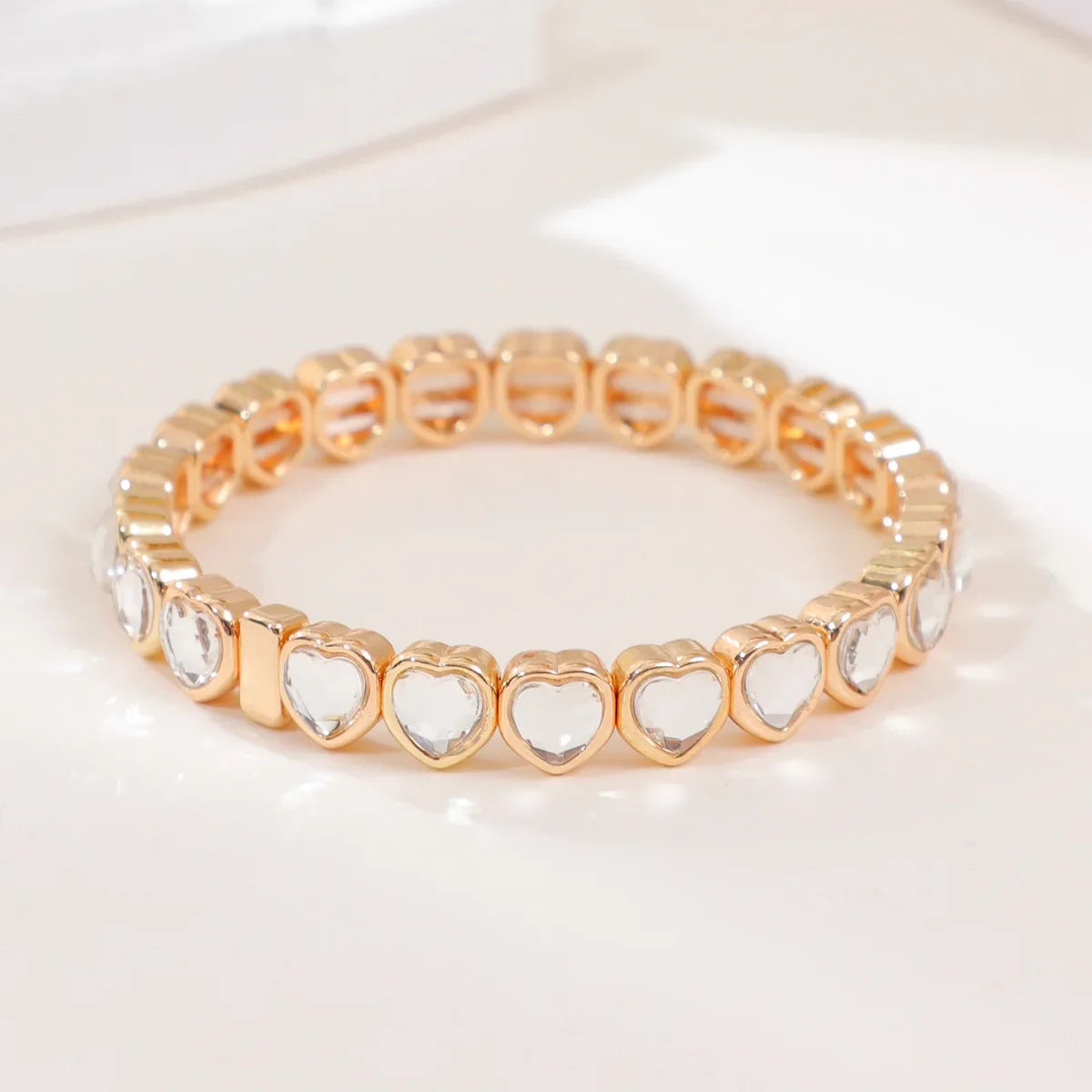 Gold Color Love Heart Bracelet For Women Rhinestone Peach Elastic Bangle Hand Hoop Women Delicate Summer Jewelry Accessory