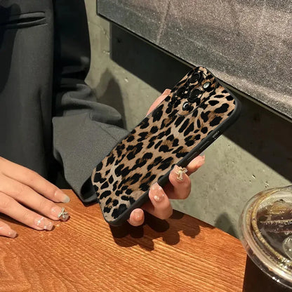 Case For iPhone 16 15 Pro Max Cases For iPhone 14 13 12 11 XS XR X 7 8 Plus Shockproof Soft Silicone Cover