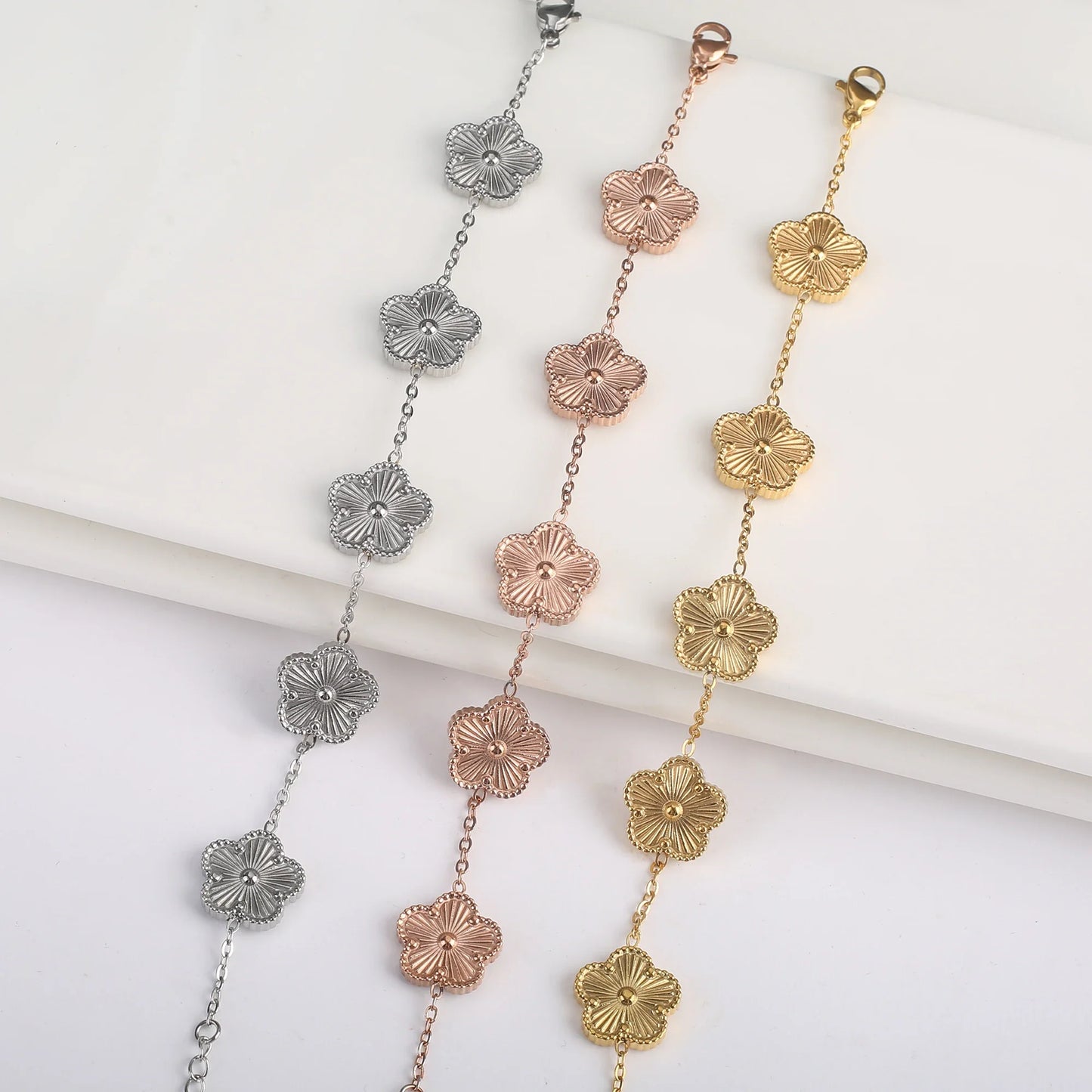 Hot Sale Stainless Steel Laser Five Leaf Flower Petal Adjustable Clover Bracelet Classic for Woman Girl Brand Jewelry Party Gift