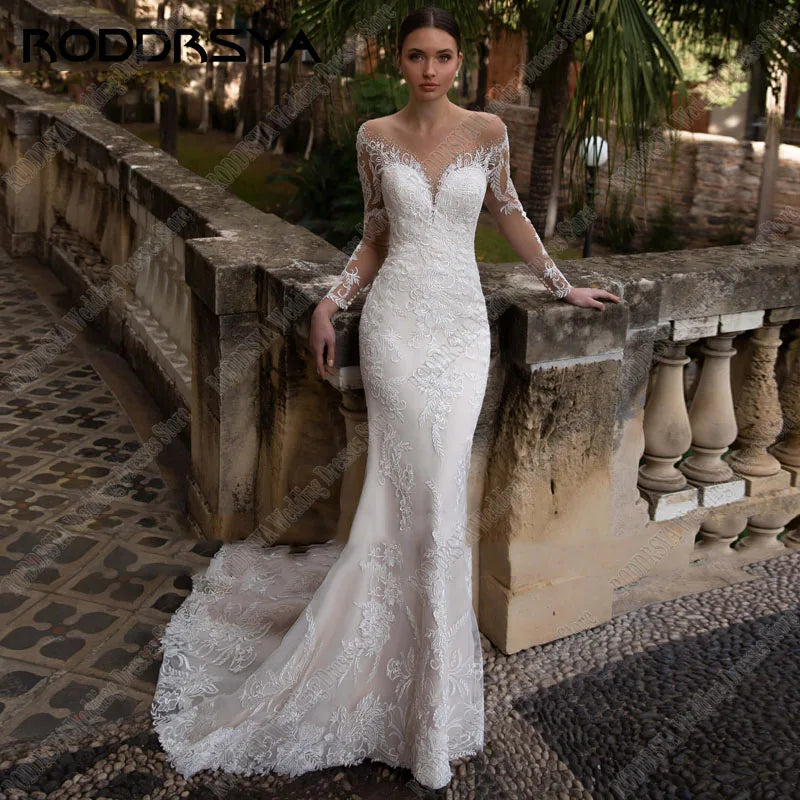 White Bridesmaid Dresses: Mermaid Wedding Dress Elegant Long Sleeve Tulle