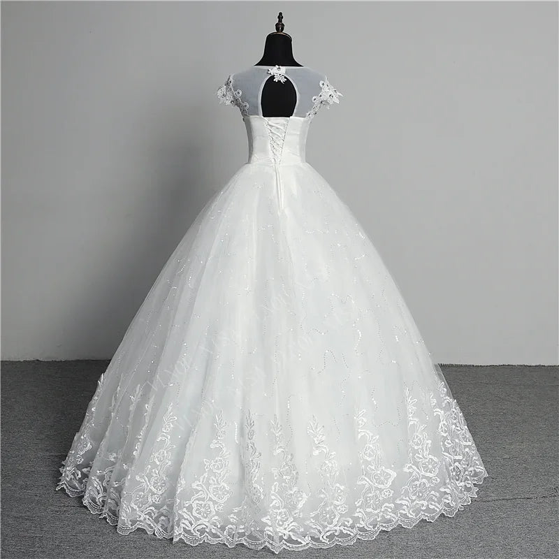 White Bridesmaid Dresses: Plus Size Wedding Dress with Sleeve O Neck Brides Dress Floor