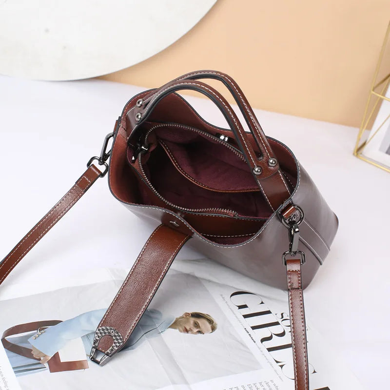 Real Oil Wax Leather Women's Bucket Bag Casual and Simple Handbag Large Capacity