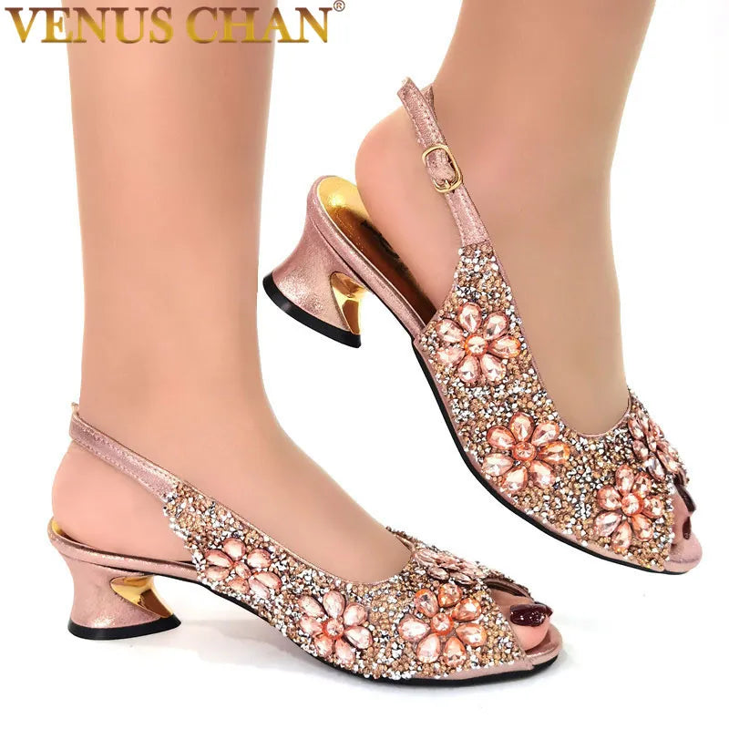 2022 Women's Party Sandals Fashion Full Diamond Flower Design Heel High 5CM Champagne Color Wedding Banquet Ladies Shoes