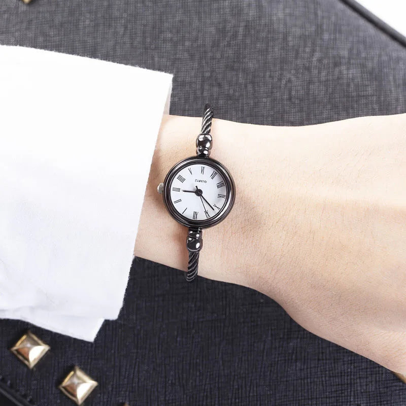 YIKAZE Women Bracelet Watch Retro Gold Bangle Women Watches Stainless Steel Retro Ladies Quartz Wristwatch Clock Dress Watch