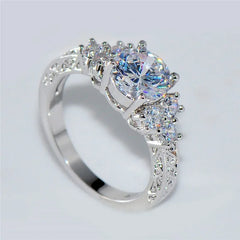 Exquisite Fashion Silver Color Engagement Rings for Women Fashion White Zircon Stones